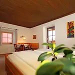Hotel Zacherlbraeu 3*