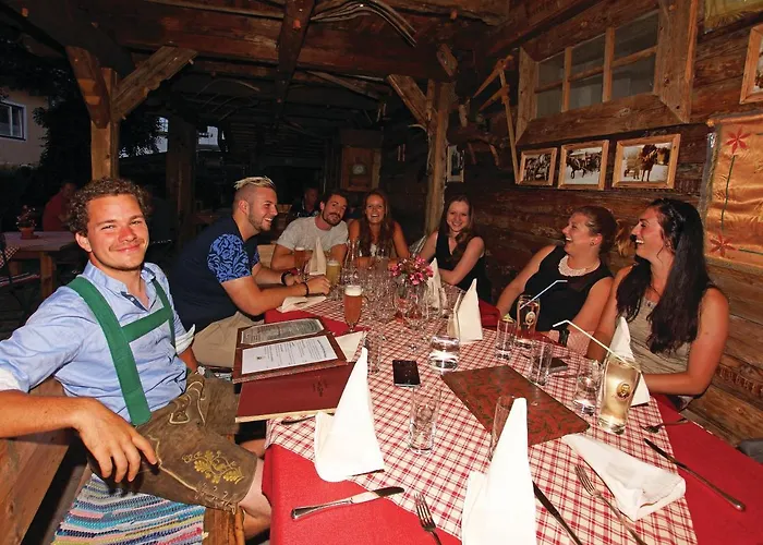 Hotel Zacherlbraeu 3*